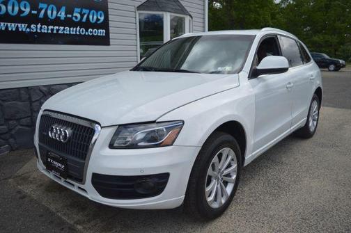 White 2012 Audi Q5 2.0T Premium