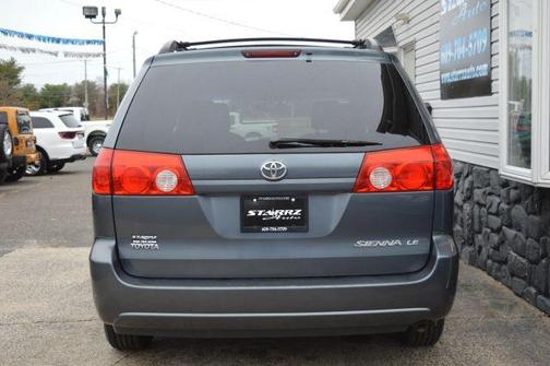 2009 Toyota Sienna LE