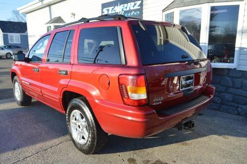 2004 Jeep Grand Cherokee Laredo