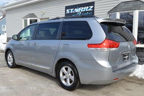 2011 Toyota Sienna LE