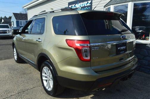 Green 2013 Ford Explorer XLT