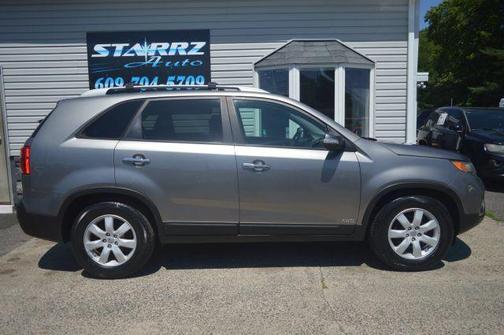 Gray 2012 Kia Sorento LX