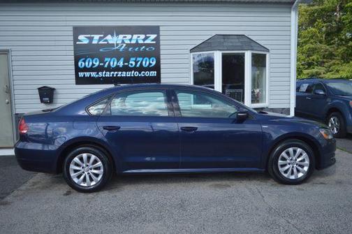 Blue 2015 Volkswagen Passat 1.8T Auto Wolfsburg Ed