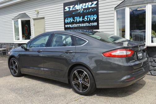 2015 Ford Fusion SE