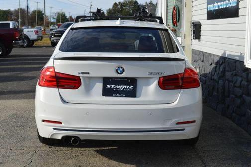 2017 BMW 330 i xDrive