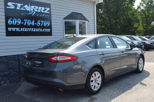 2013 Ford Fusion S
