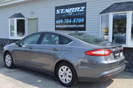 2013 Ford Fusion S