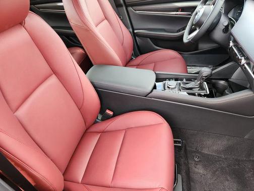 2026 Mazda Mazda3 2.5 S Carbon Edition