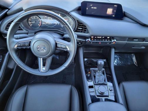 2025 Mazda Mazda3 FWD w/Preferred Package