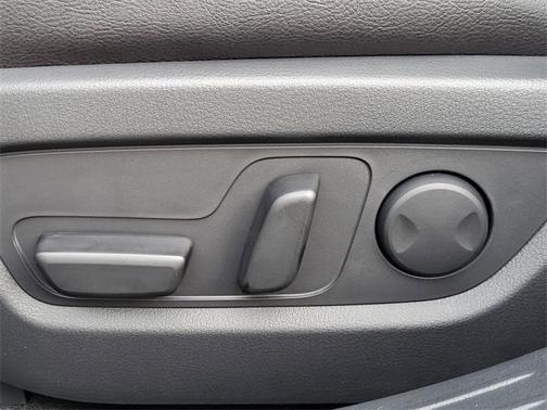 2026 Mazda CX-50 Premium Plus