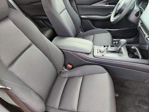 Snowflake White Pearl 2026 Mazda CX-30 2.5 S