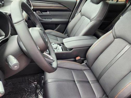 2026 Mazda CX-50 Premium