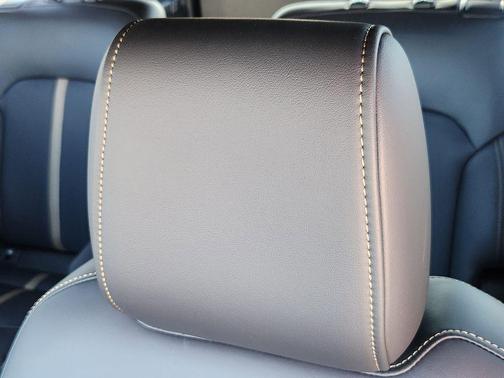 Platinum Quartz Metallic 2026 Mazda CX-90 PHEV Premium Plus