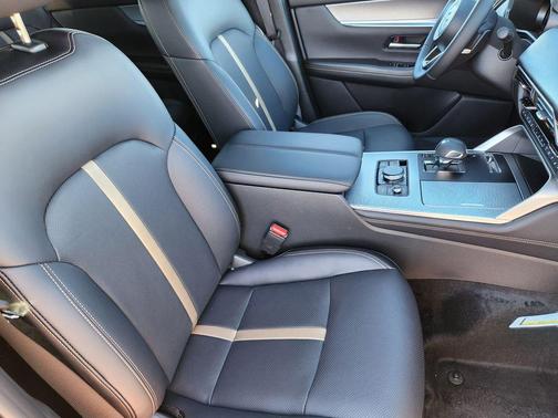 Platinum Quartz Metallic 2026 Mazda CX-90 PHEV Premium Plus