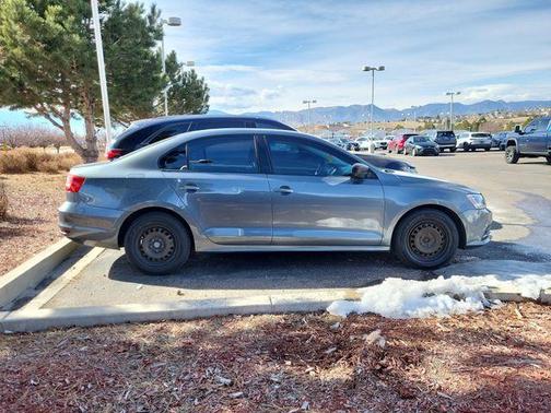 2015 Volkswagen Jetta 2.0L S