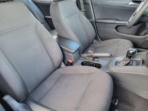 2015 Volkswagen Jetta 2.0L S