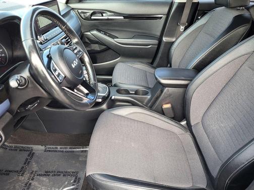 Mars Orange 2023 Kia Seltos S