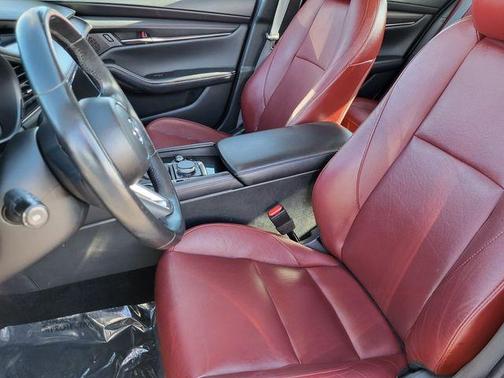 2024 Mazda Mazda3 2.5 S Carbon Edition