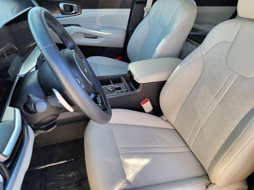 2025 Kia Sorento Hybrid EX