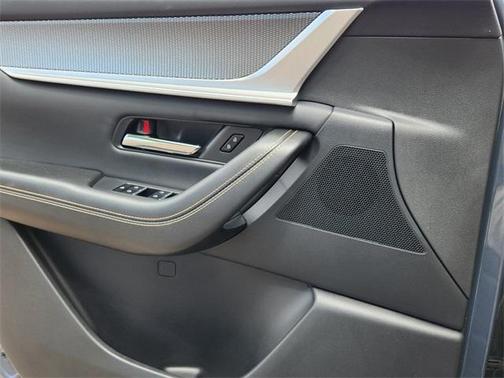 2025 Mazda CX-70 PHEV Premium Package