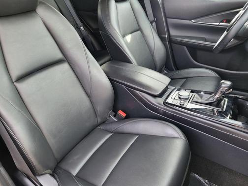 2025 Mazda CX-30 Select