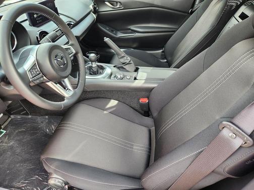 Soul Red Crystal Metallic 2026 Mazda MX-5 Miata