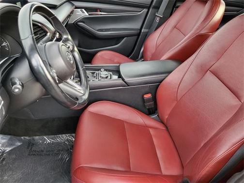 2023 Mazda Mazda3 2.5 S Carbon Edition
