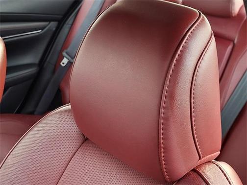 2023 Mazda Mazda3 2.5 S Carbon Edition