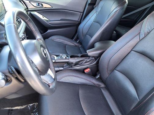 2014 Mazda Mazda3 s Grand Touring