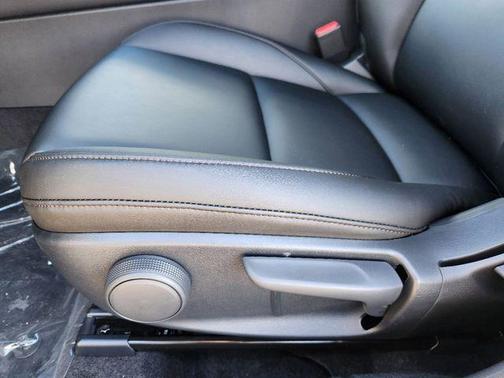 2025 Mazda Mazda3 FWD w/Select Package