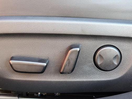 2025 Mazda Mazda3 FWD w/Preferred Package