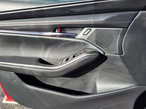 2025 Mazda Mazda3 FWD w/Preferred Package