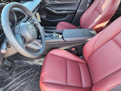 2026 Mazda Mazda3 2.5 S Carbon Edition