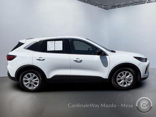 OXFORD WHITE 2024 Ford Escape Active