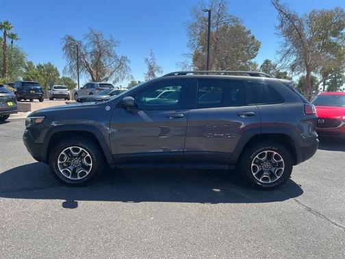 2021 Jeep Cherokee Trailhawk