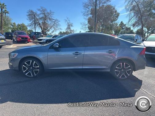 2018 Volvo S60 T5 Dynamic