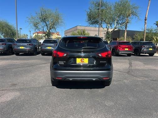 2018 Nissan Rogue Sport SV