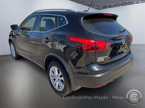 2018 Nissan Rogue Sport SV