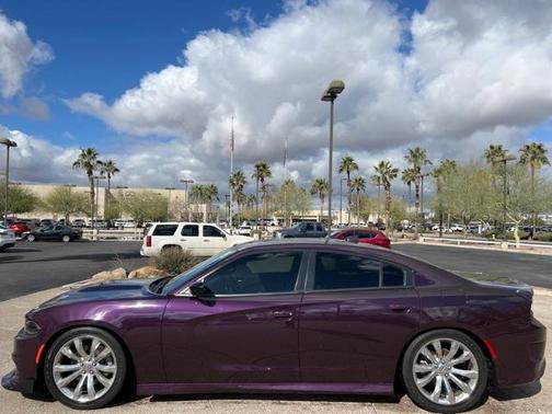 Photo 4 of 28 of 2021 Dodge Charger R/T