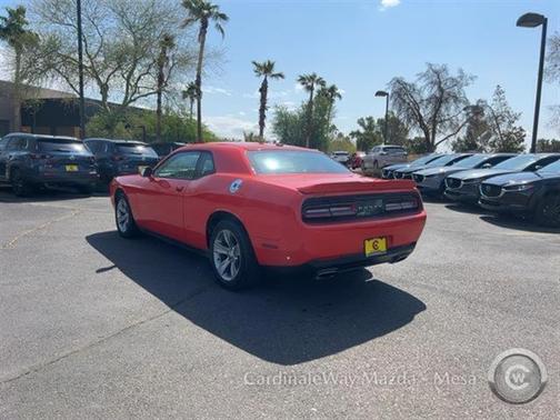 2019 Dodge Challenger SXT