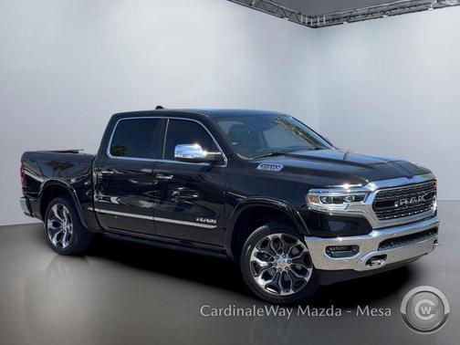 Diamond Black Crystal Pearlcoat 2019 RAM 1500 Limited