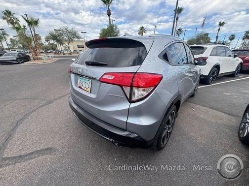 Lunar Silver Metallic 2019 Honda HR-V Sport