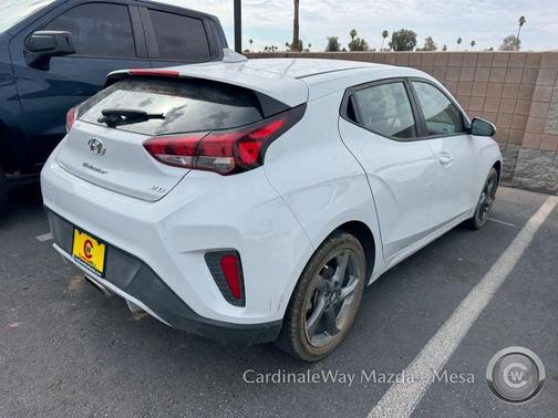 Chalk White 2019 Hyundai Veloster 2