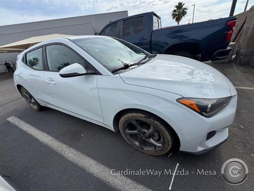 Chalk White 2019 Hyundai Veloster 2