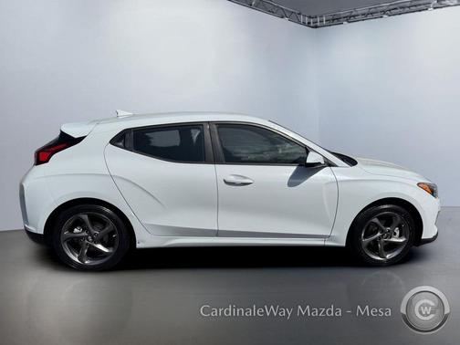 Chalk White 2019 Hyundai Veloster 2