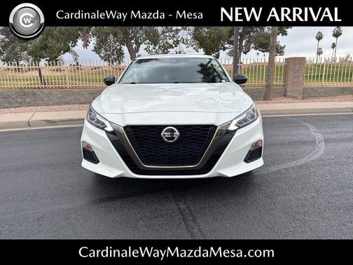 2022 Nissan Altima SR FWD