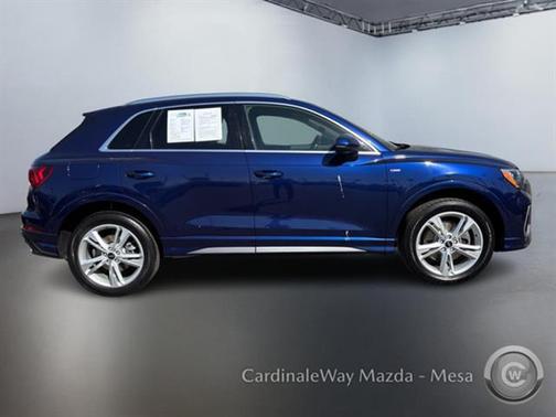 2022 Audi Q3 45 S line Premium