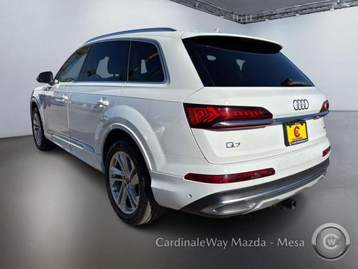 2021 Audi Q7 55 Premium Plus