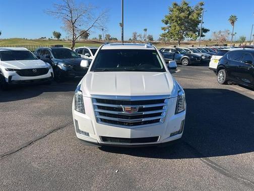 2019 Cadillac Escalade Luxury