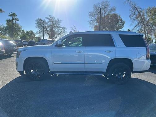 2019 Cadillac Escalade Luxury